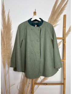 Poncho de paño verde