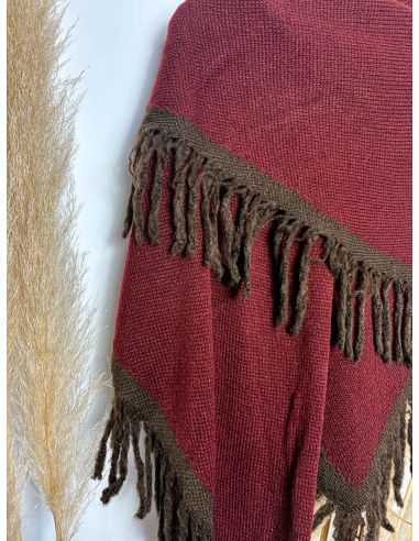 Capa de punto burdeos y chocolate