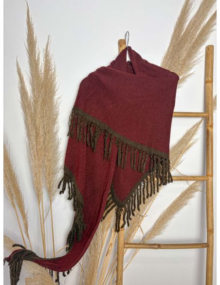 Capa de punto burdeos y chocolate