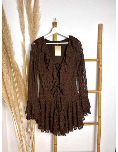 Mono de encaje corto marrón