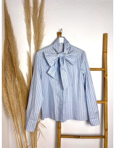 Blusa maxilazada con rayas azul