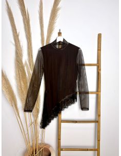 Top chocolate de tul asimétrico con encaje 2