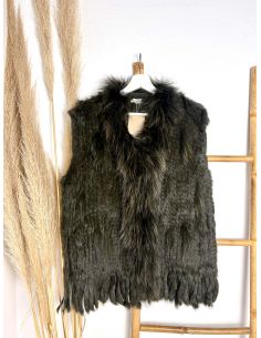Chaleco verde cacería de pelo natural con flecos