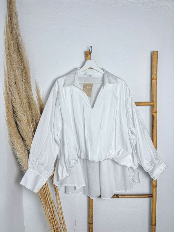 Blusa blanca globo