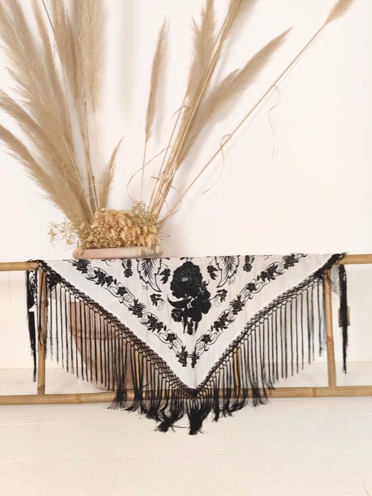 Mantón Beatriz blanco