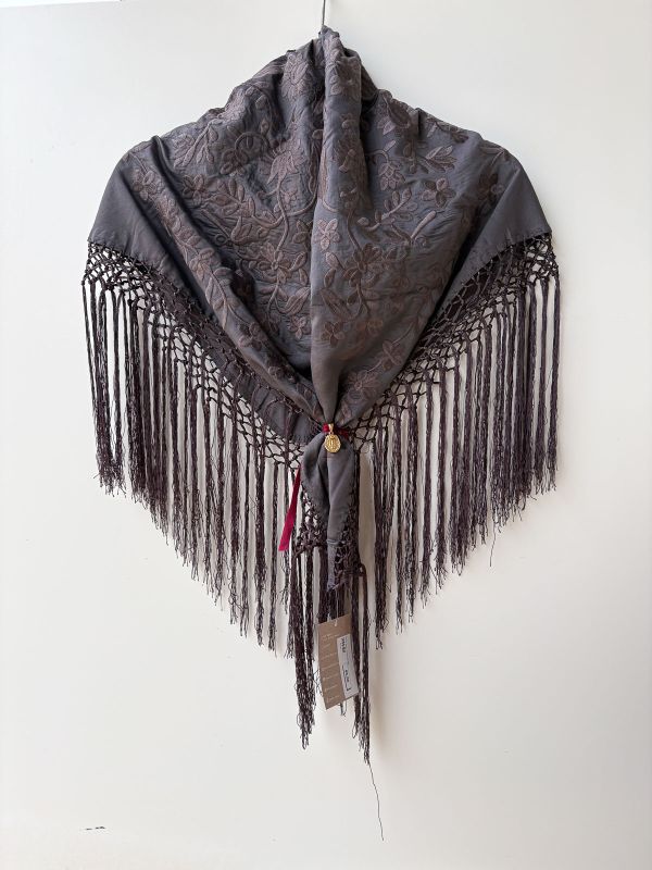 Mantón Jimena marrón chocolate