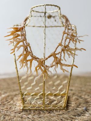 Collar corales camel