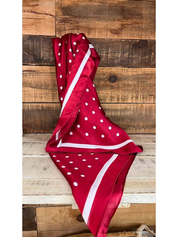 Pañuelo raso rojo de lunares