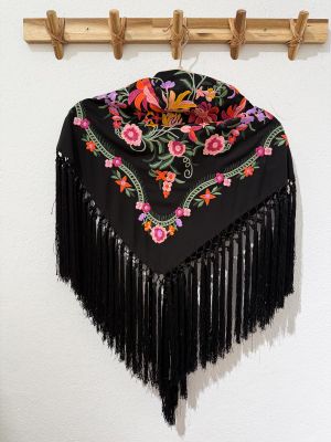 Mantón semiseda negro bordado grande colores