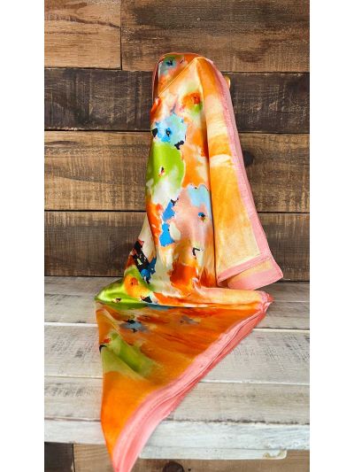 Pañuelo corto raso brillante estampado floral naranja