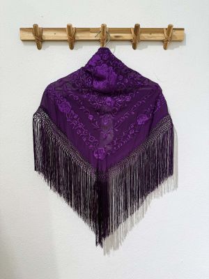 Mantón gasa Candela morado 2