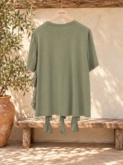 Camiseta verde botella chorreras raso al tono