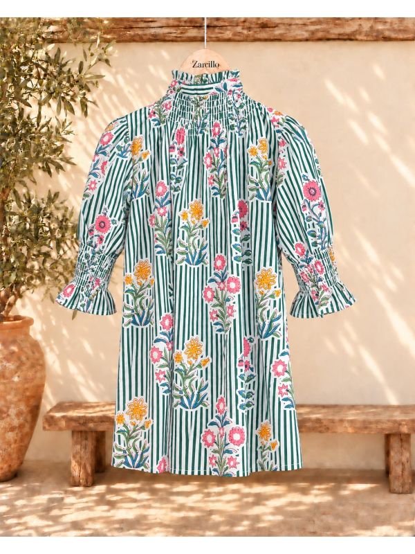 Blusa rayas verdosas estampado floral...