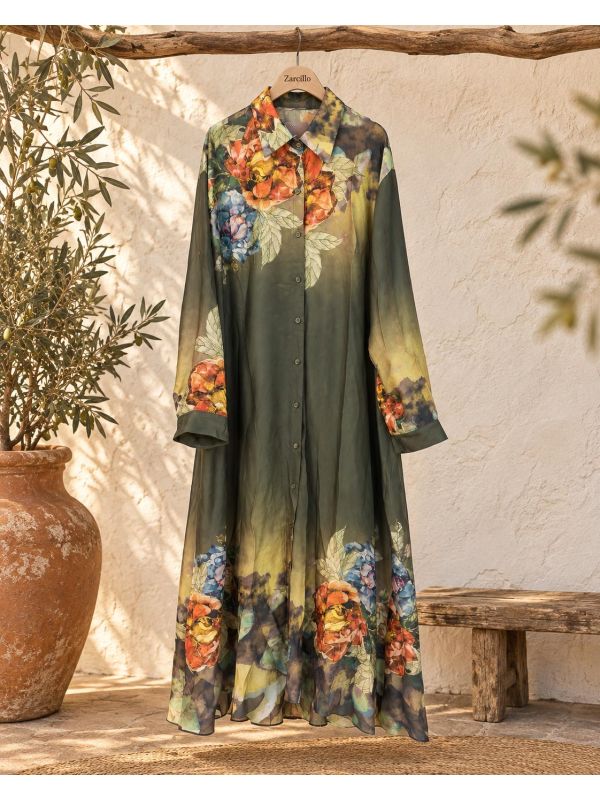 Vestido camisero verde estampado floral.