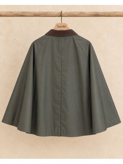 Capa impermeable verde cacería
