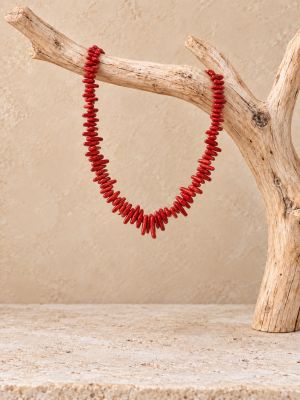 Collar coral de piedras gruesas. 2