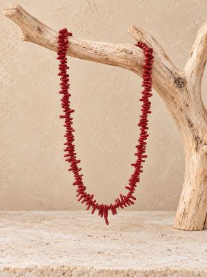 Collar coral piedras menos gruesas.