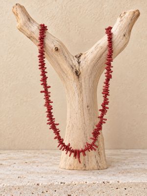 Collar coral piedras menos gruesas. 2